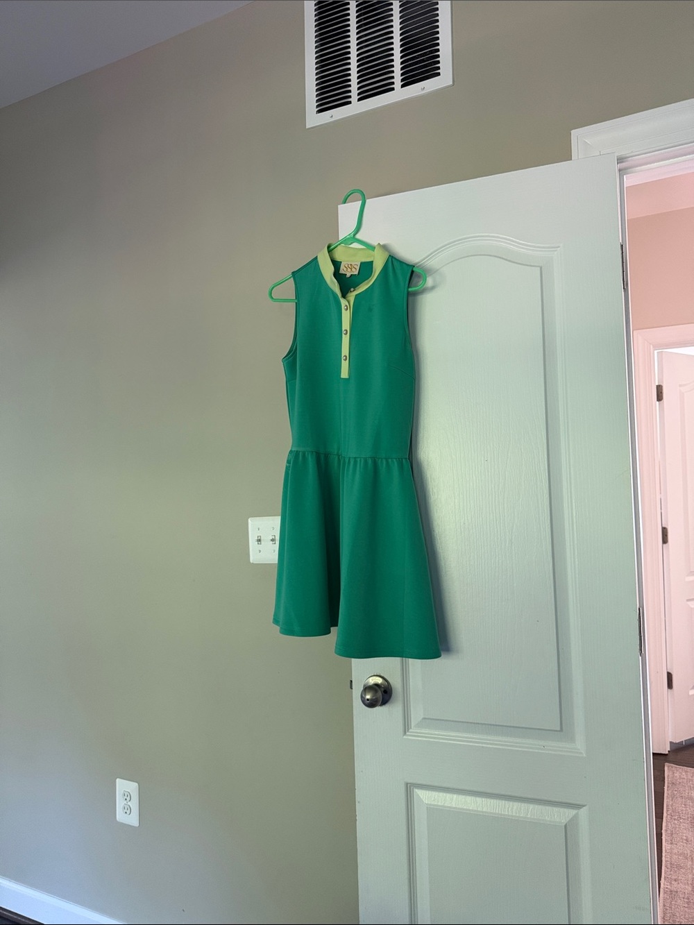SSYS The Colorblock Augusta Pearl Button Scuba Dress - Picture 4 of 4